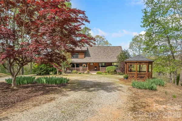 $779,000 | 295 Outback Trail, Unit 29, Nebo, NC 28761