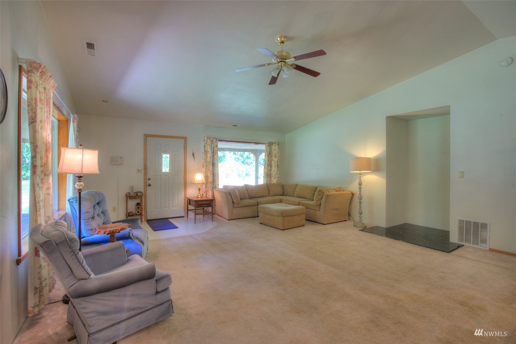 2474 Ocean Beach Road Copalis Crossing, WA 98536 - Photo 3 of 30 Gallery Image 3