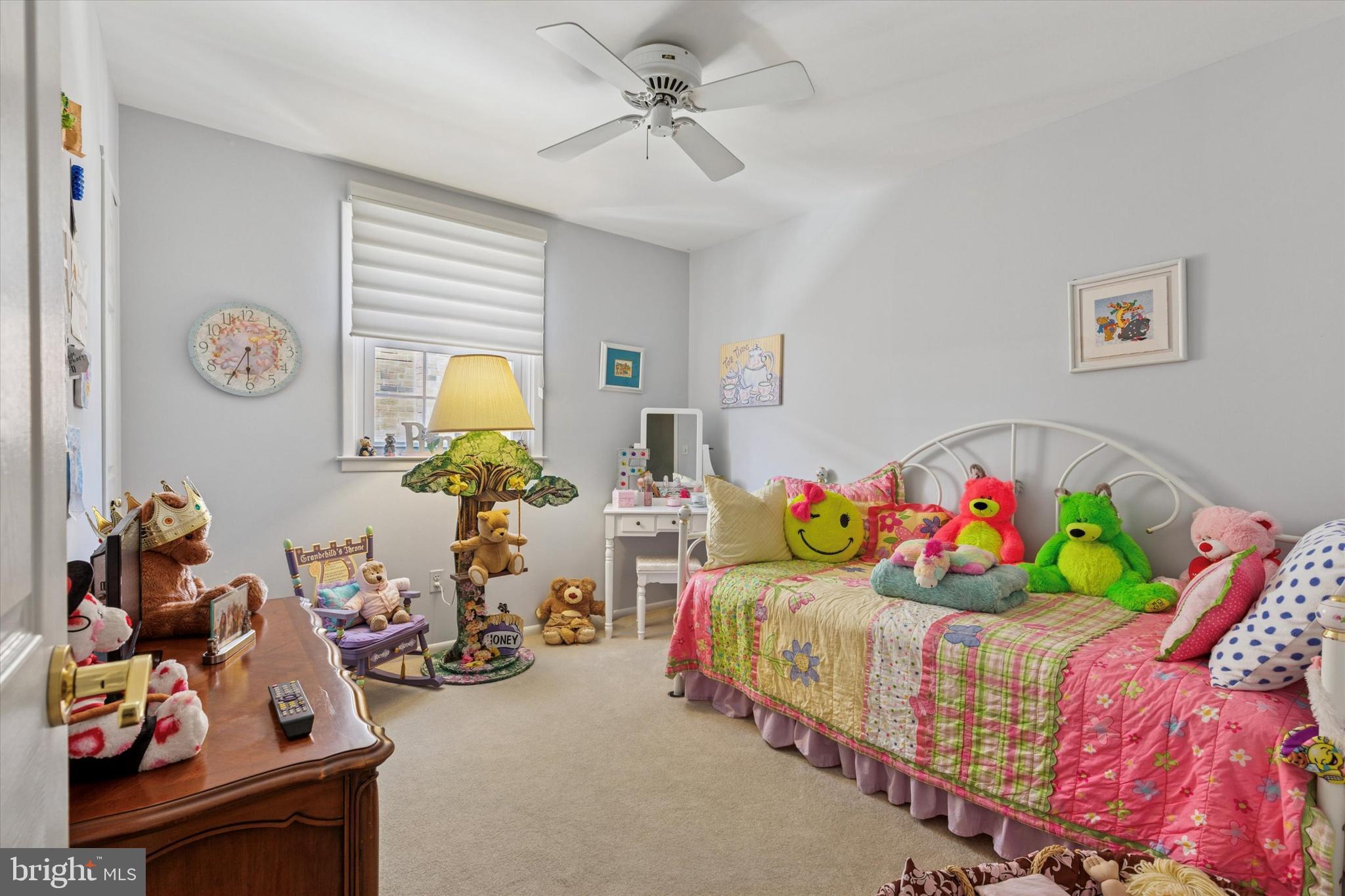 7406 Hill Road Philadelphia, PA 19128 - Photo 16 of 25 Gallery Image 16