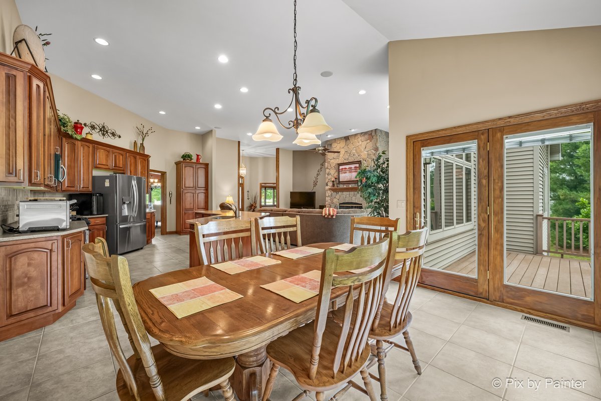 8316 Eagle Ridge Spring Grove, IL 60081 - Photo 15 of 44