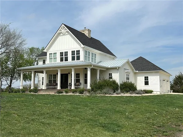 $1,350,000 | 17270 Stillwell Road, Bonner Springs, KS 66012