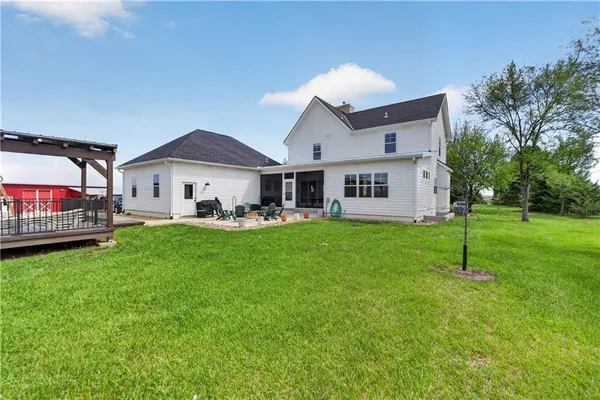$1,350,000 | 17270 Stillwell Road, Bonner Springs, KS 66012
