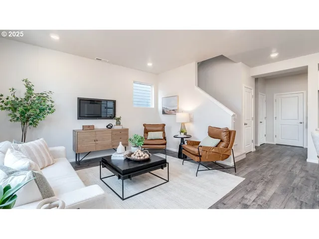 $434,995 | 2853 U Street, Springfield, OR 97477