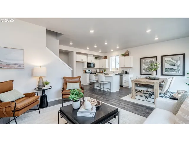 $434,995 | 2853 U Street, Springfield, OR 97477