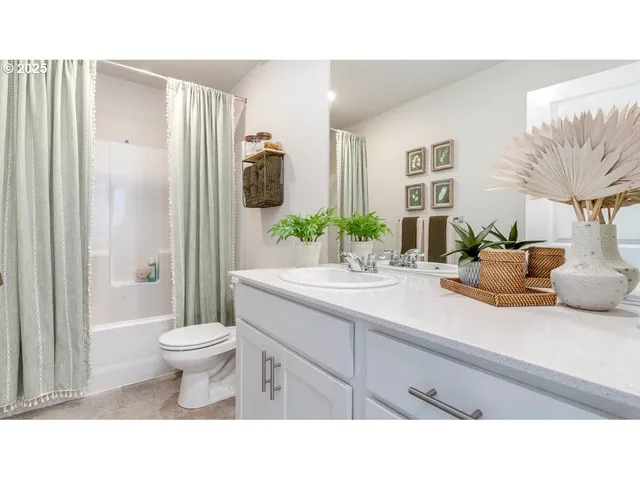 $434,995 | 2853 U Street, Springfield, OR 97477