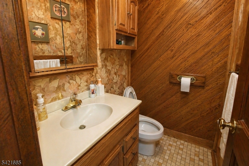 90 Emmans Road Ledgewood, NJ 07852 - Photo 9 of 23