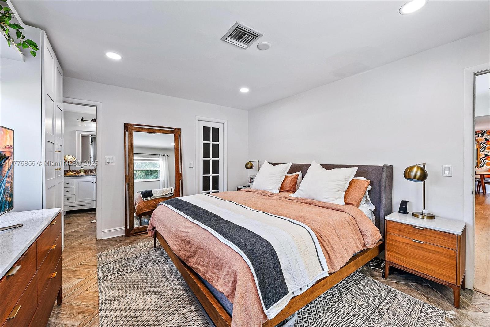 226 Norfolk Road Jupiter, FL 33469 - Photo 14 of 33 Master Bedroom