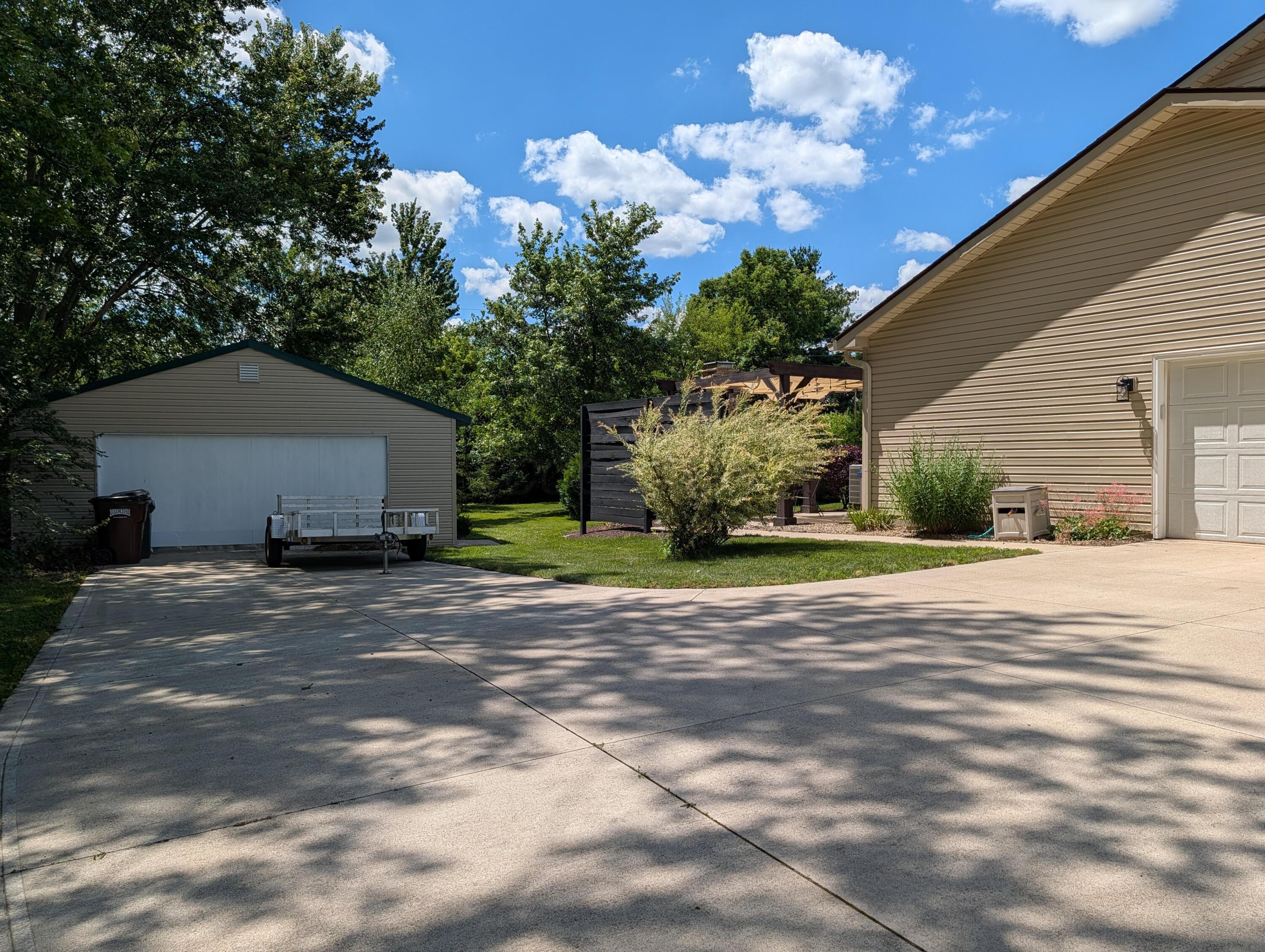 3626 Curve Road Delaware, OH 43015 - Photo 4 of 40