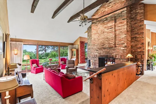 $899,000 | 92 Coventry Lane, Manchester, VT 05255