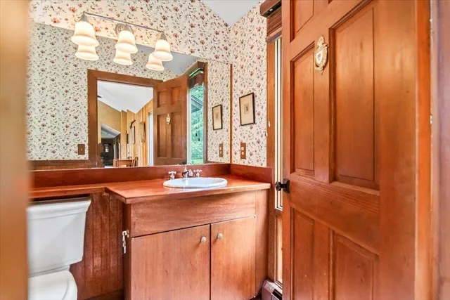 $899,000 | 92 Coventry Lane, Manchester, VT 05255