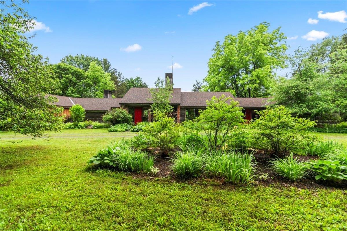 92 Coventry Lane Manchester, VT 05255 - Photo 35 of 60