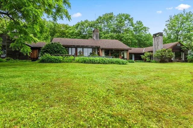 $899,000 | 92 Coventry Lane, Manchester, VT 05255