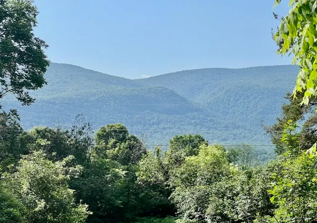 $899,000 | 92 Coventry Lane, Manchester, VT 05255