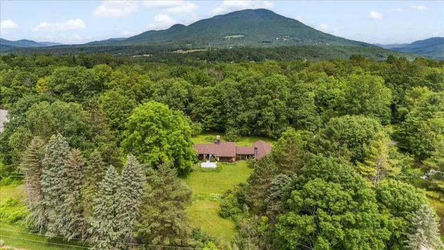 $899,000 | 92 Coventry Lane, Manchester, VT 05255