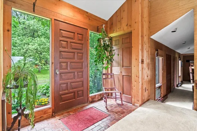 $899,000 | 92 Coventry Lane, Manchester, VT 05255