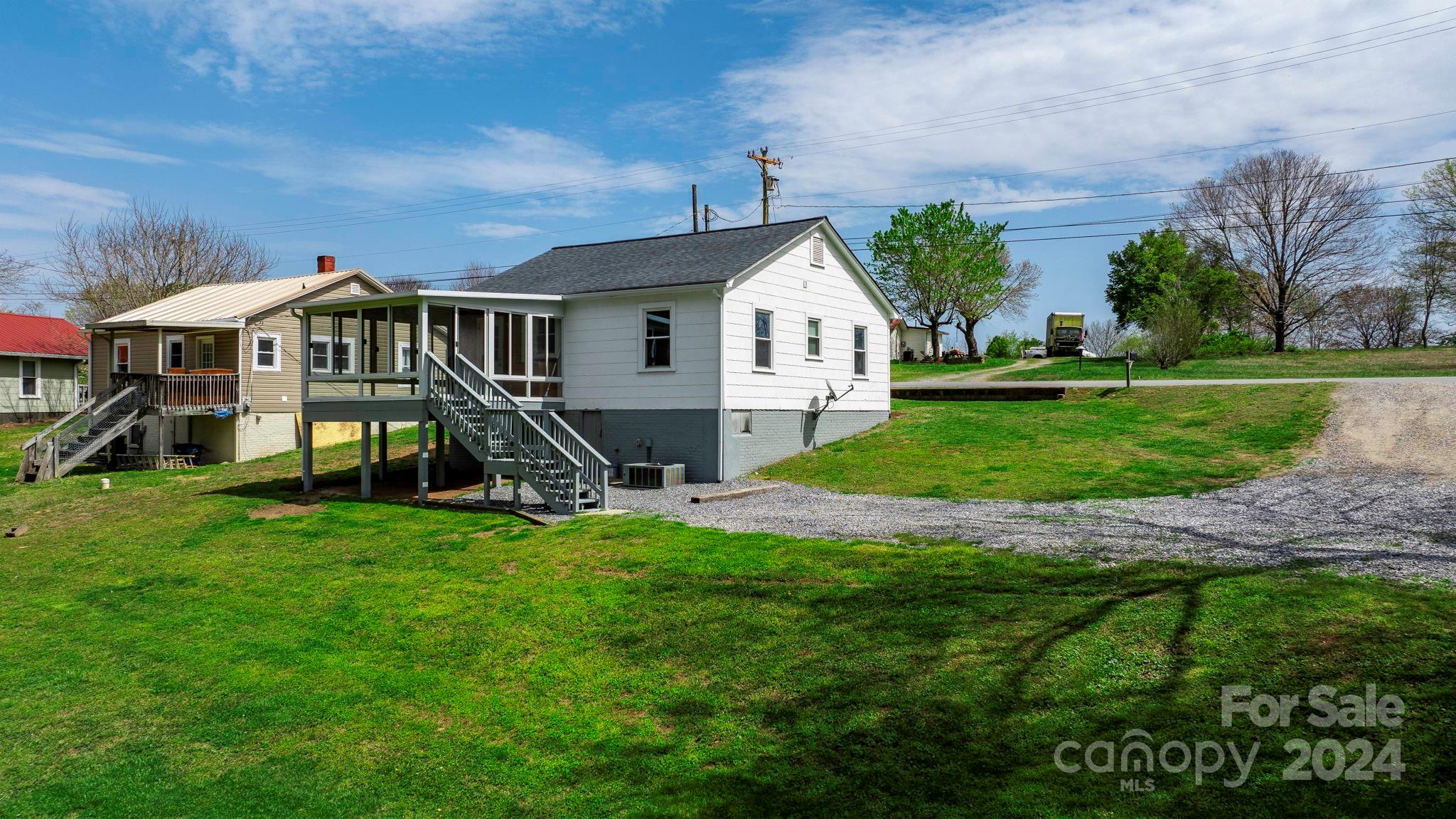 2160 Enon Road Morganton, NC 28655 - Photo 25 of 42 Gallery Image 25