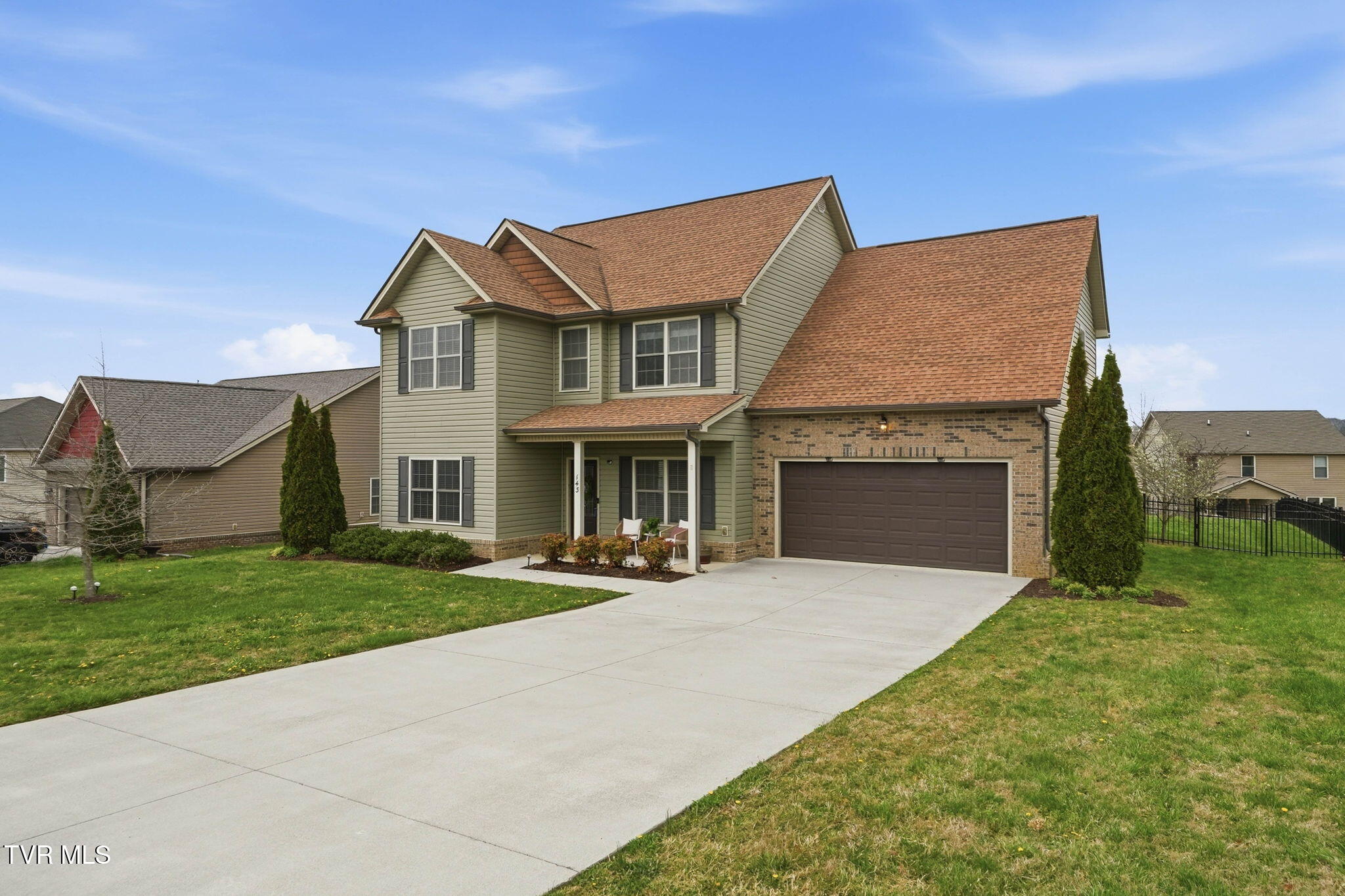 12-web-or-mls-143 Anderson Road-2