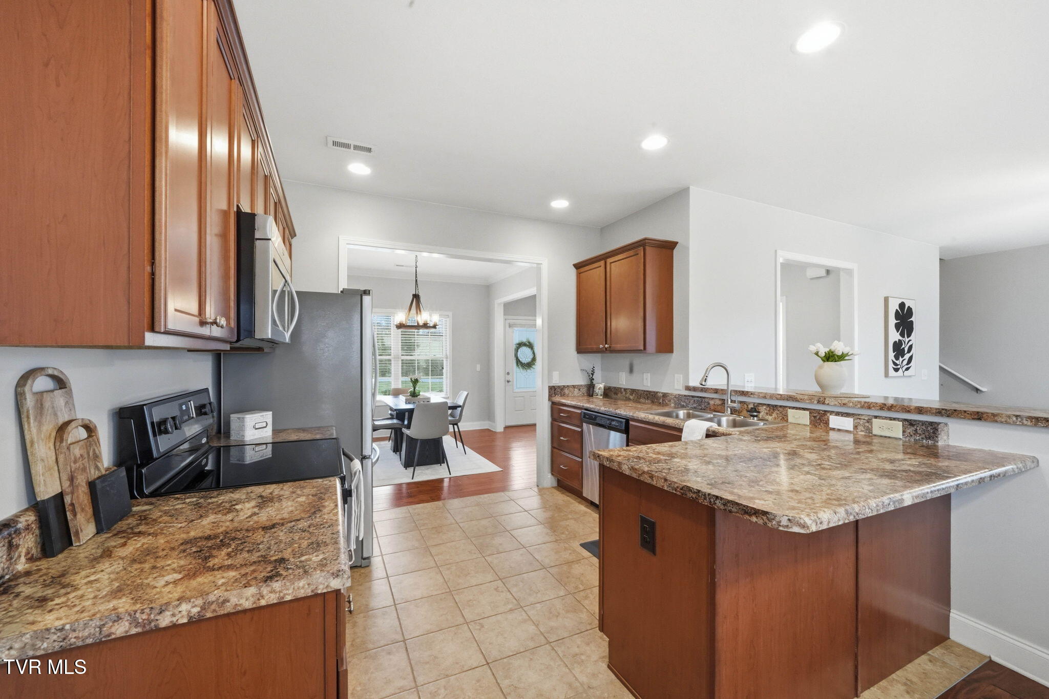 143 Anderson Road Jonesborough, TN 37659 - Photo 12 of 56 10-web-or-mls-143 Anderson Road-18