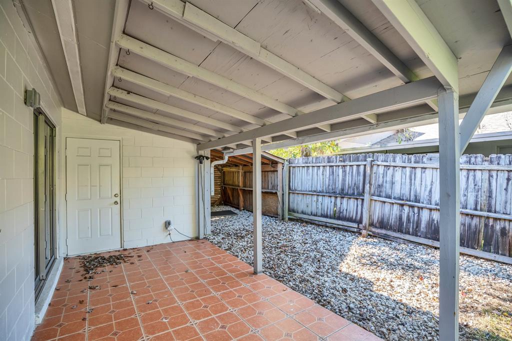 5357 Sunrise Boulevard Orlando, FL 32803 - Photo 25 of 26 a view of a backyard