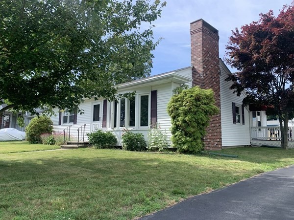 86 Durfee Road Tiverton, RI 02878 - Photo 2 of 3