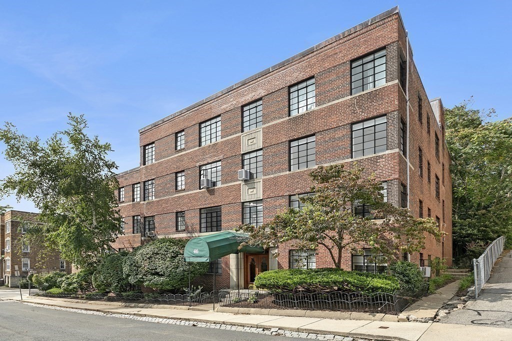 46 Chiswick Road, Unit 7 Boston, MA 02135 - Photo 10 of 16 a front view of a building