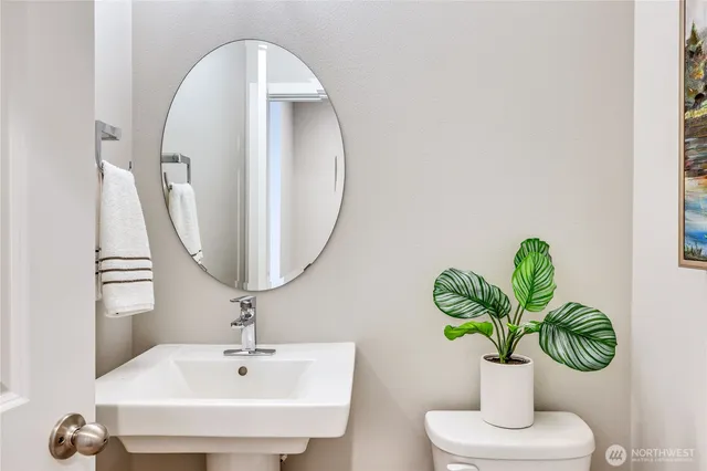 $580,950 | 344 Northeast Shadowhawk Lane, Bremerton, WA 98311