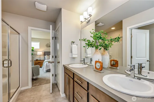 $580,950 | 344 Northeast Shadowhawk Lane, Bremerton, WA 98311