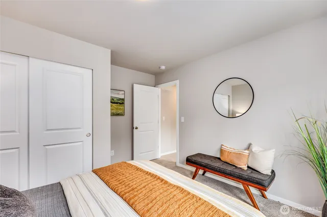 $580,950 | 344 Northeast Shadowhawk Lane, Bremerton, WA 98311