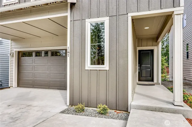 $580,950 | 344 Northeast Shadowhawk Lane, Bremerton, WA 98311