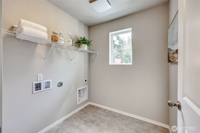 $580,950 | 344 Northeast Shadowhawk Lane, Bremerton, WA 98311