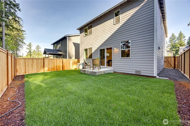 $580,950 | 344 Northeast Shadowhawk Lane, Bremerton, WA 98311