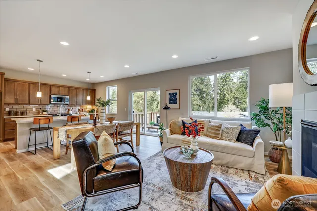 $580,950 | 344 Northeast Shadowhawk Lane, Bremerton, WA 98311