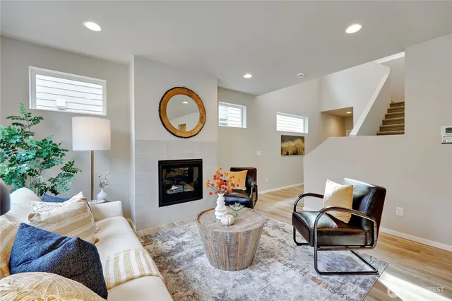 $580,950 | 344 Northeast Shadowhawk Lane, Bremerton, WA 98311