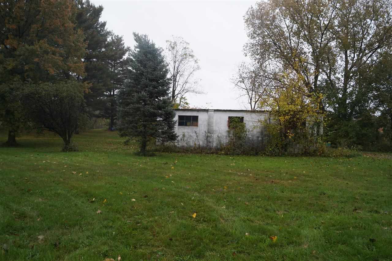 61734 Locust Road South Bend, IN 46614 - Photo 2 of 16