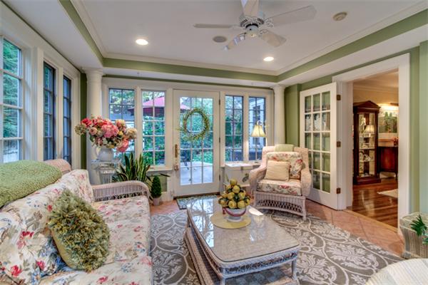62 Country Club Road Melrose, MA 02176 - Photo 9 of 30 Gallery Image 9