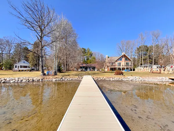 $889,900 | W336N6496 Lakeview Drive, Oconomowoc, WI 53066