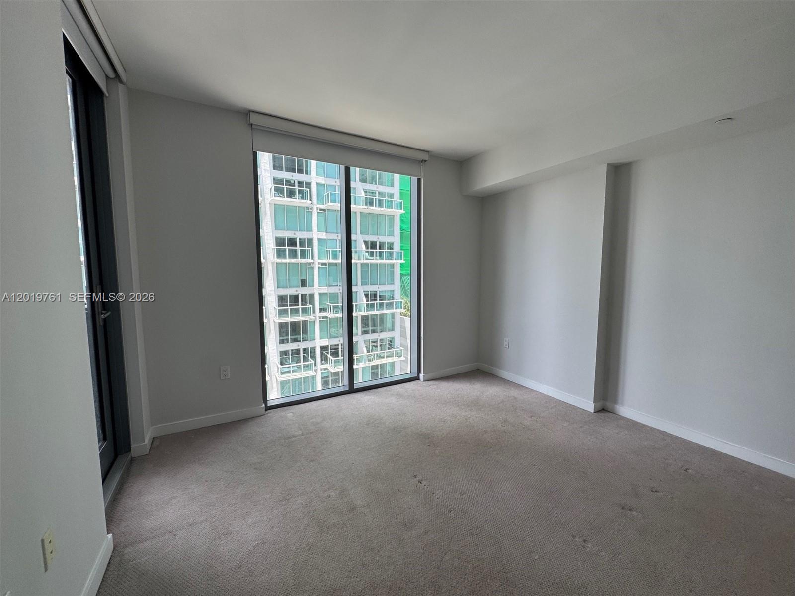 31 Southeast 6th Street, Unit 2004 Miami, FL 33131 - Photo 5 of 16
