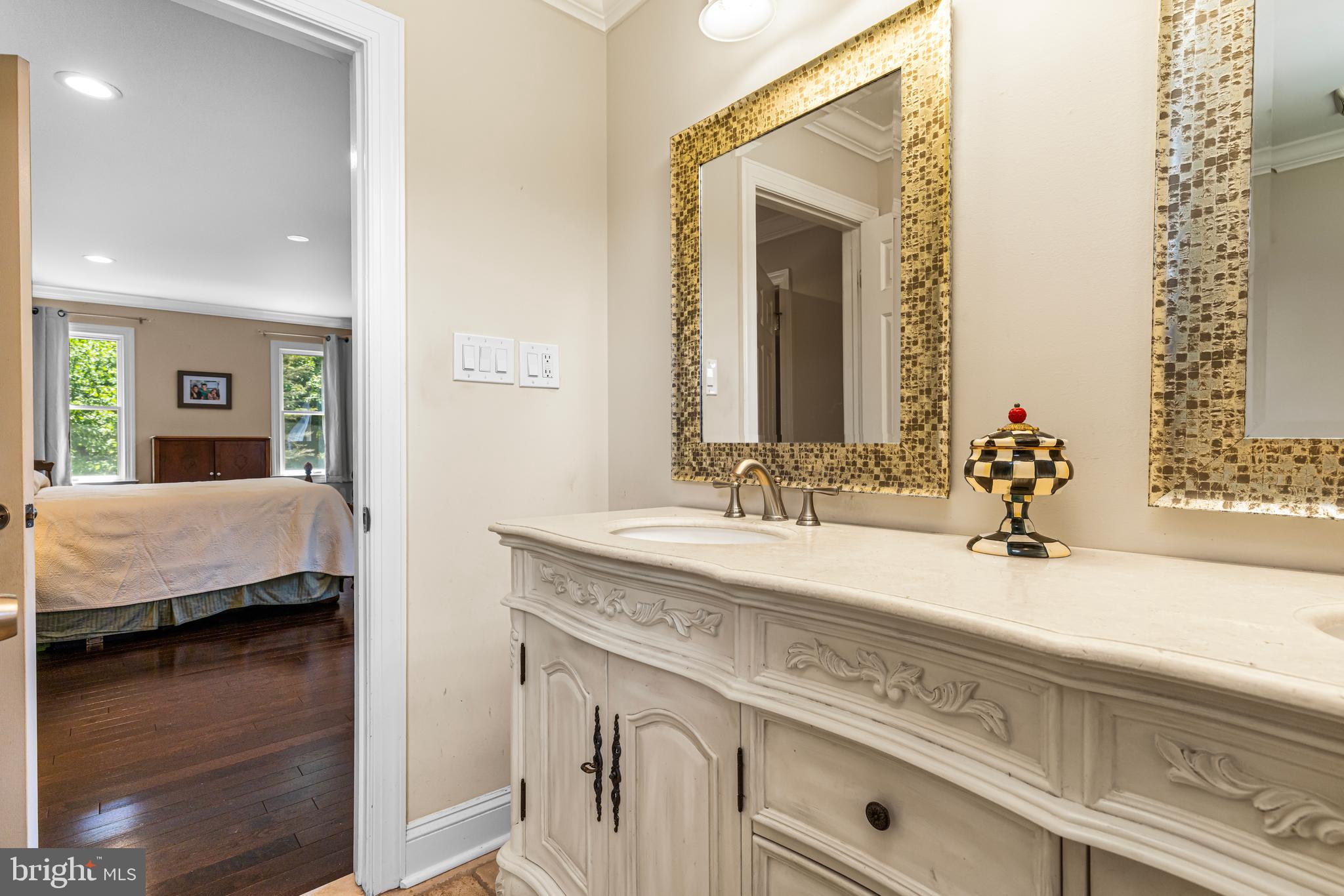 9 Middle Road Perkasie, PA 18944 - Photo 20 of 38 Dual Vanity