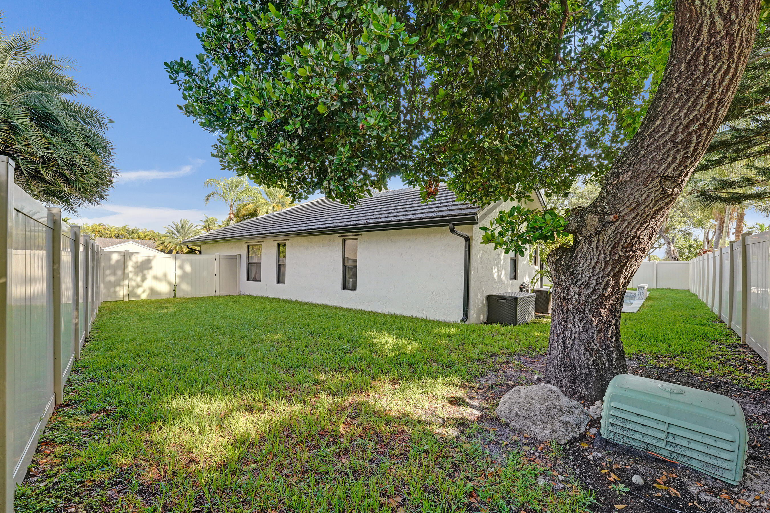 800 Blue Ridge Way Davie, FL 33325 - Photo 21 of 23 DSC09782