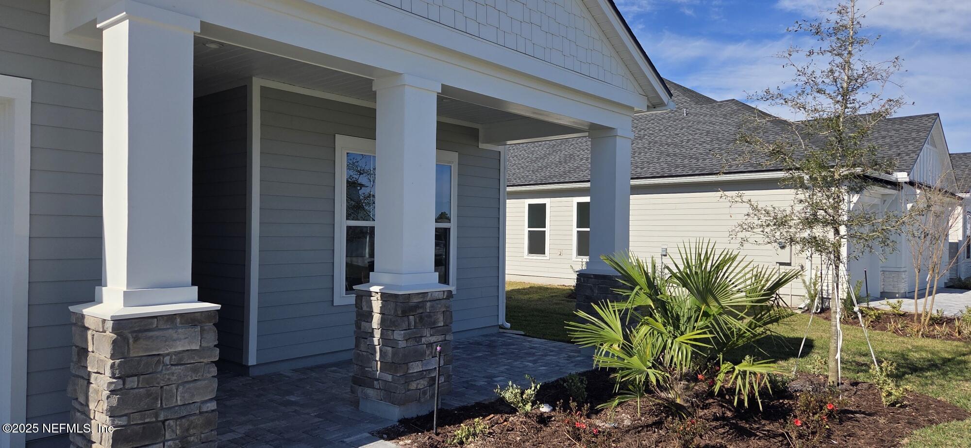 330 Hillendale Circle St. Johns, FL 32259 - Photo 11 of 48 Front Lanai