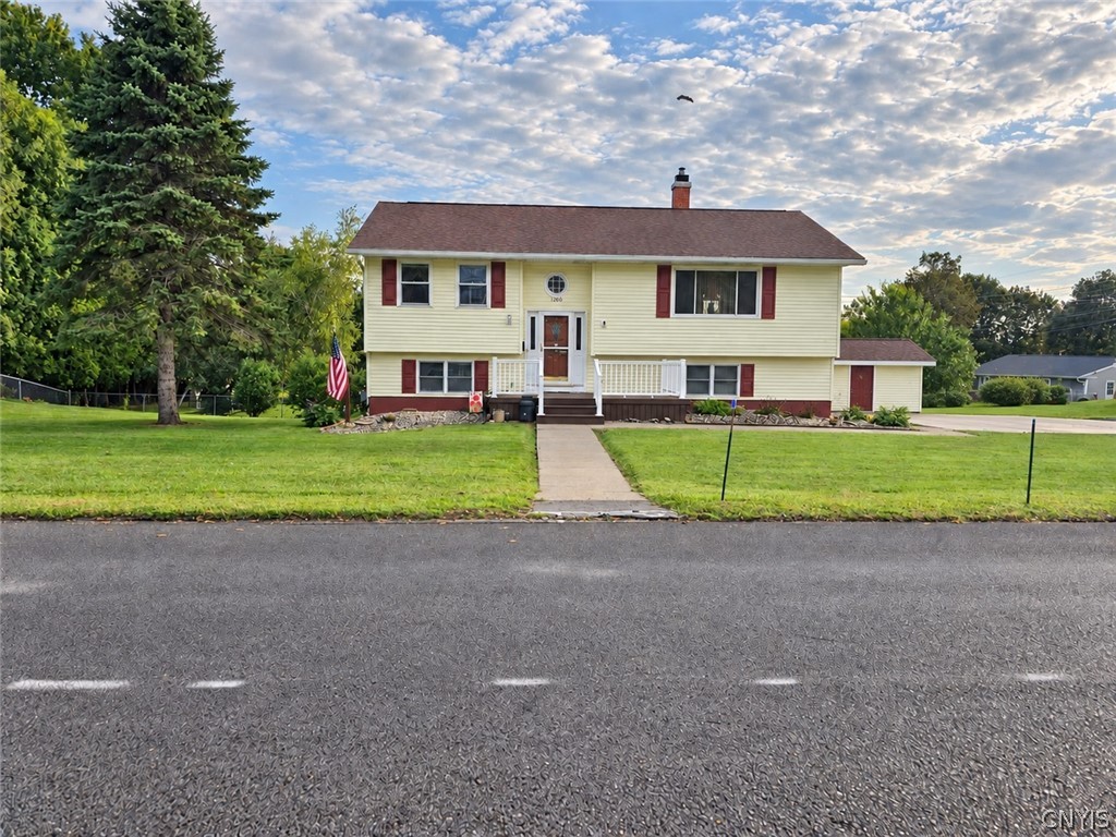 1300 Robin Road Utica, NY 13502 - Photo 1 of 30 Gallery Image 1