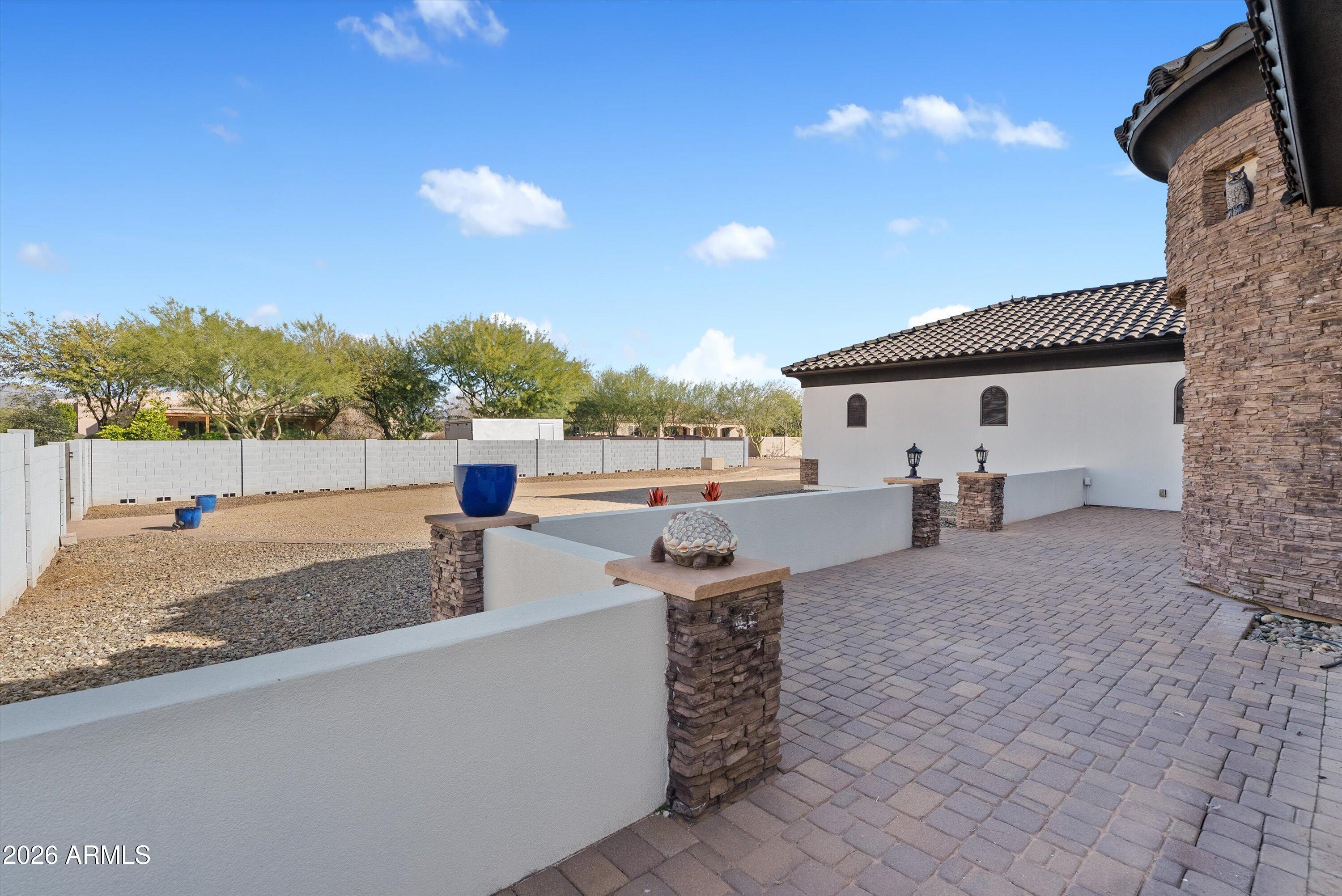1617 West Maddock Road Phoenix, AZ 85086 - Photo 6 of 50 a view of a terrace
