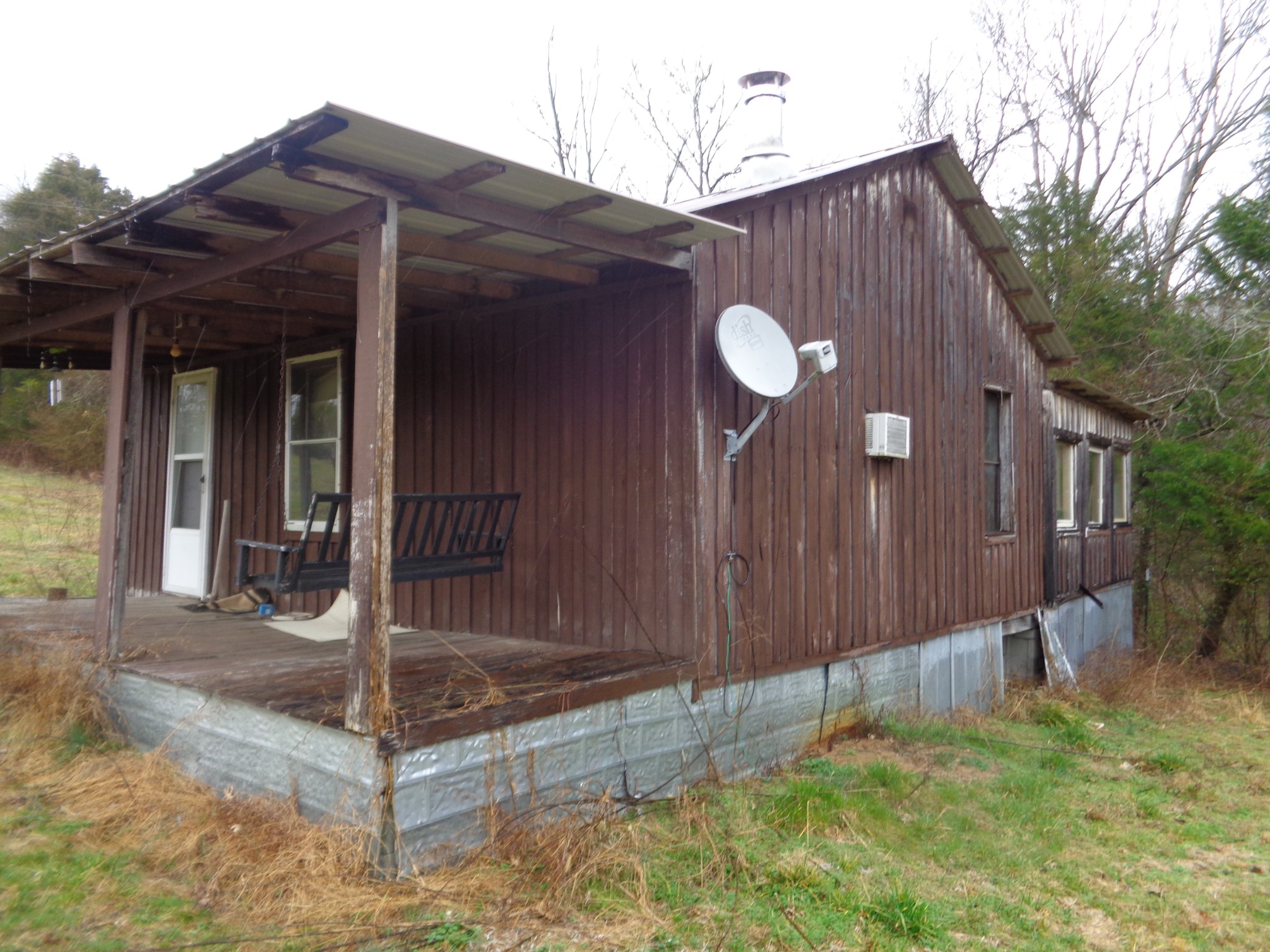 440 Stella Church Road Prospect, TN 38477 - Photo 3 of 18 a view of backyard with tub