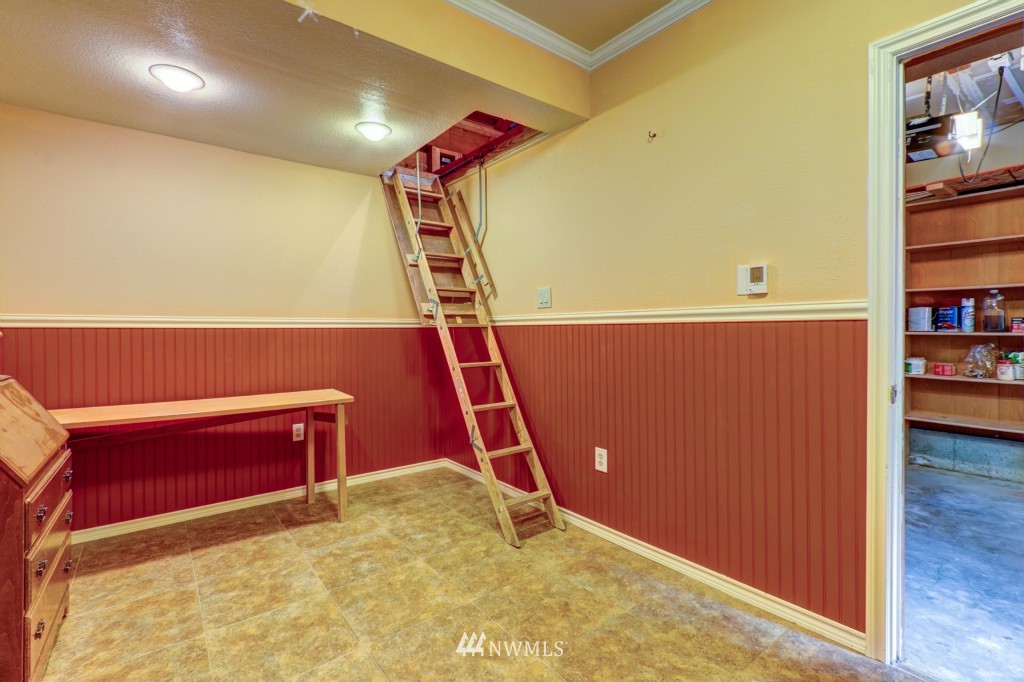 2426 182nd Place Southeast Bothell, WA 98012 - Photo 16 of 25 Gallery Image 16