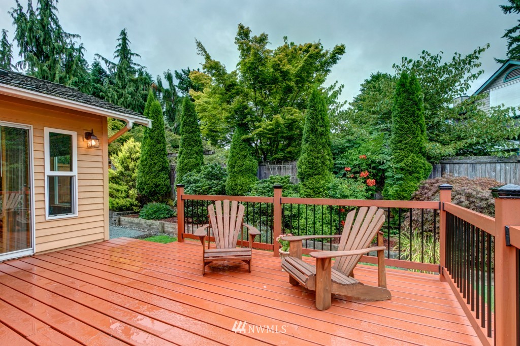2426 182nd Place Southeast Bothell, WA 98012 - Photo 3 of 25 Gallery Image 3