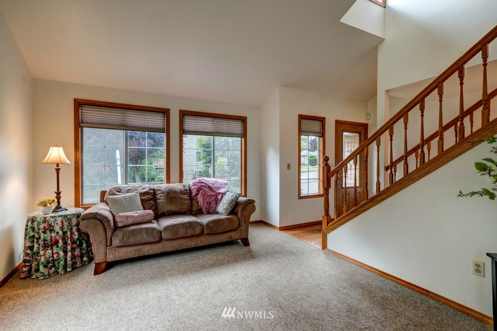 2426 182nd Place Southeast Bothell, WA 98012 - Photo 6 of 25 Gallery Image 6