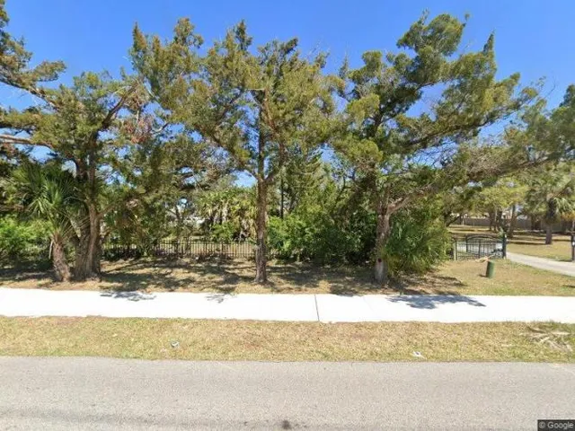 $890,000 | 1901 South Palmetto Avenue, South Daytona, FL 32119