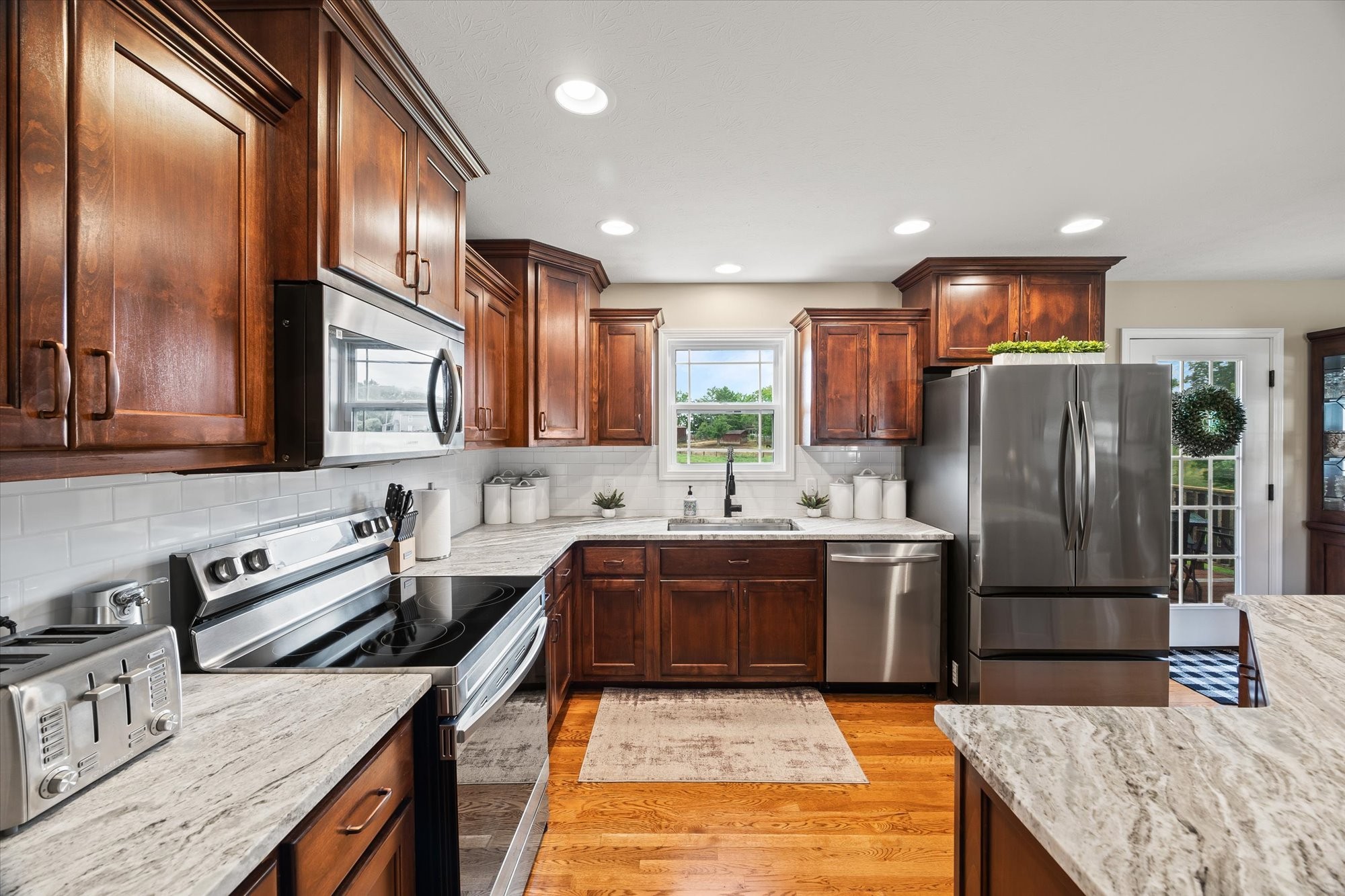 212 Pistole Road Sparta, TN 38583 - Photo 6 of 30 Gallery Image 6