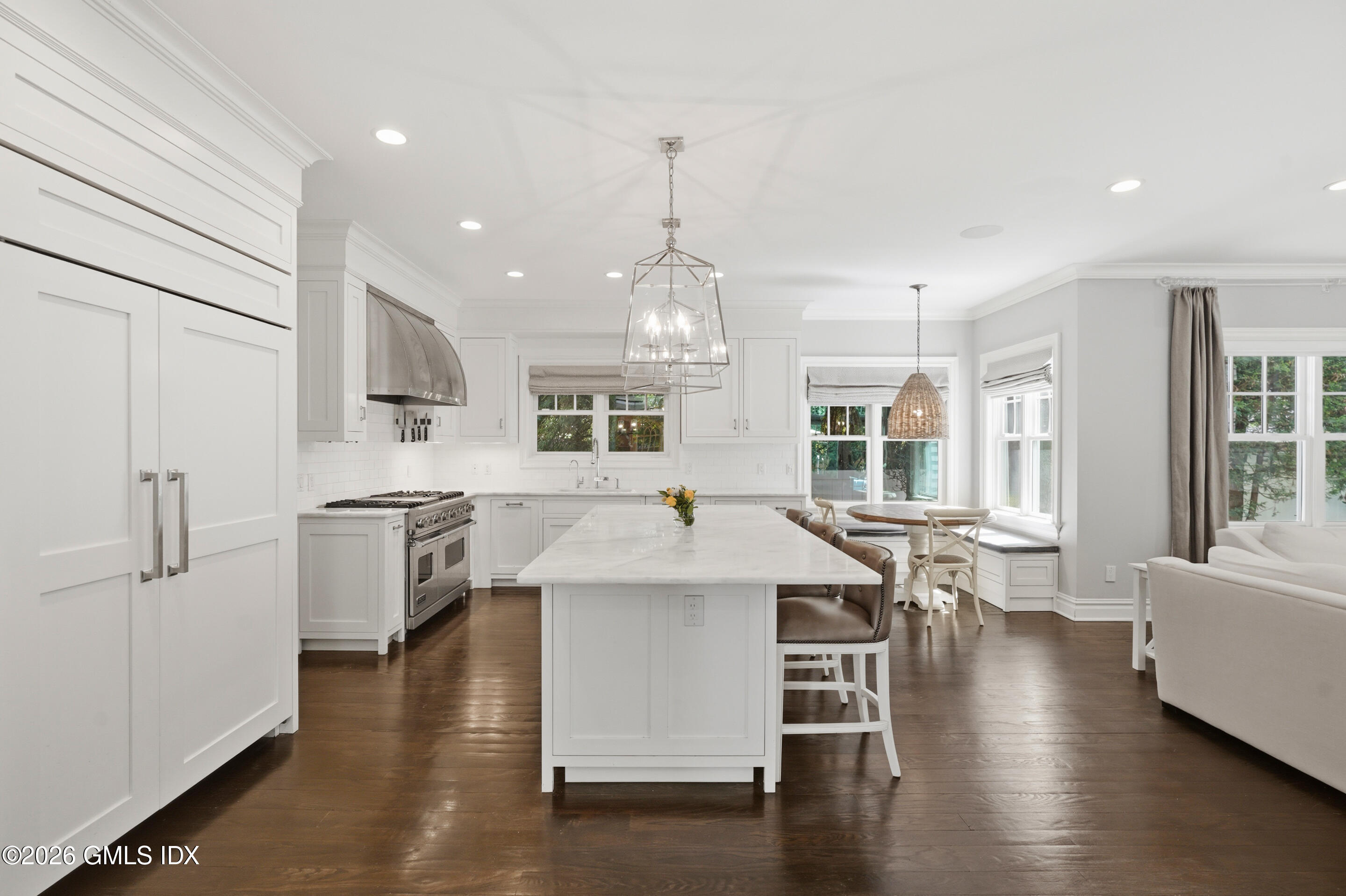 23 Riverside Lane Riverside, CT 06878 - Photo 7 of 31 Kitchen