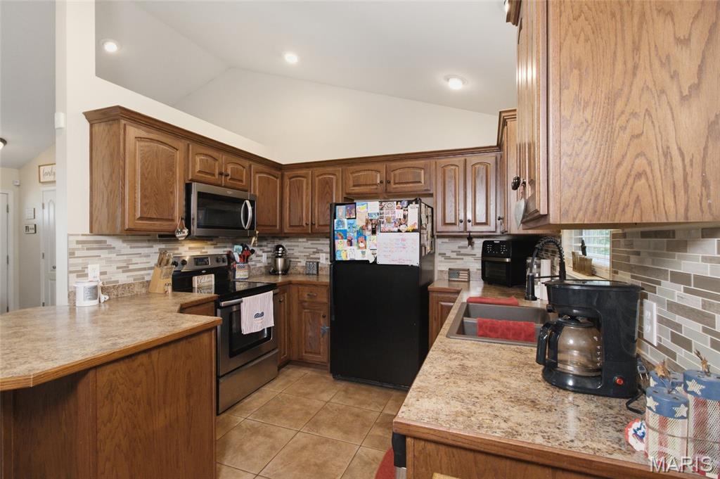 23023 Ruth Lane Waynesville, MO 65583 - Photo 9 of 42
